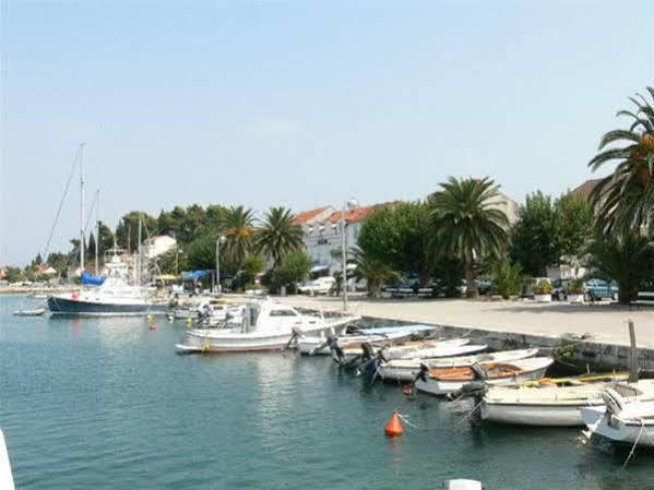 טרפאניי Guesthouse Aurora מראה חיצוני תמונה
